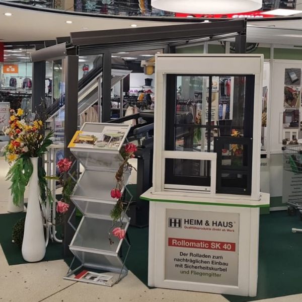 Messestand der Firma HEIM & HAUS im Rondell im ElbeCenter Meißen